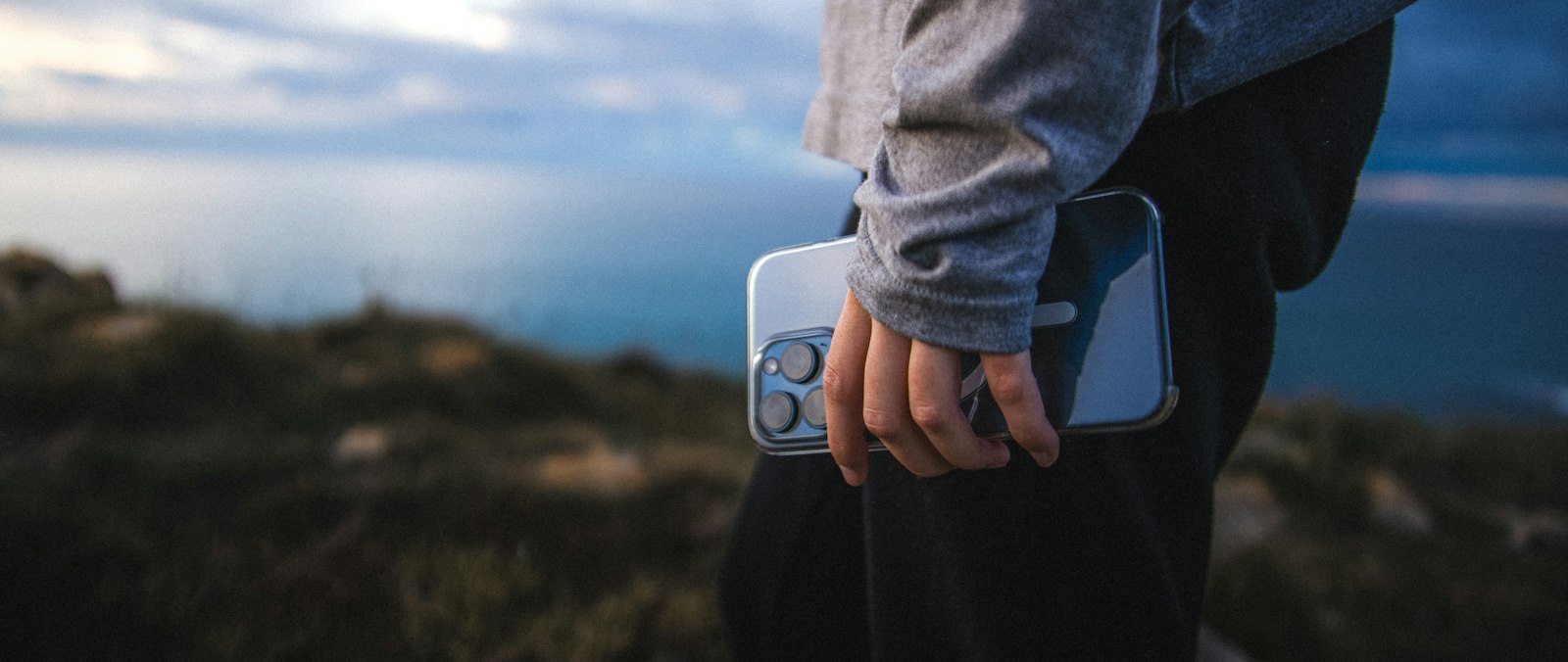 Mobile Visual Storytelling — illustrative Unsplash photograph