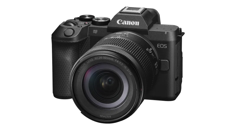 กล้อง Canon EOS R8 Mark II สีดำติดเลนส์ซูม มุมหน้าเฉียง เห็นโหนกช่องมองภาพทรงเหลี่ยม