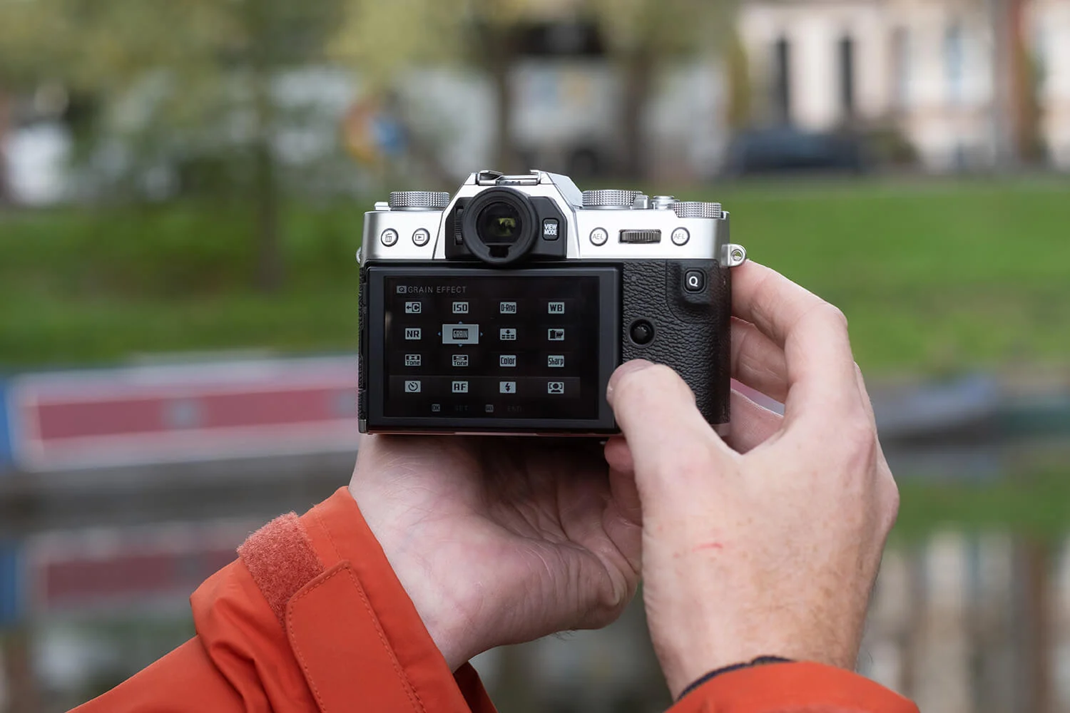 ภาพประกอบเรื่องจัดชุดค่าตามงาน จากบทความสอนของ FUJIFILM