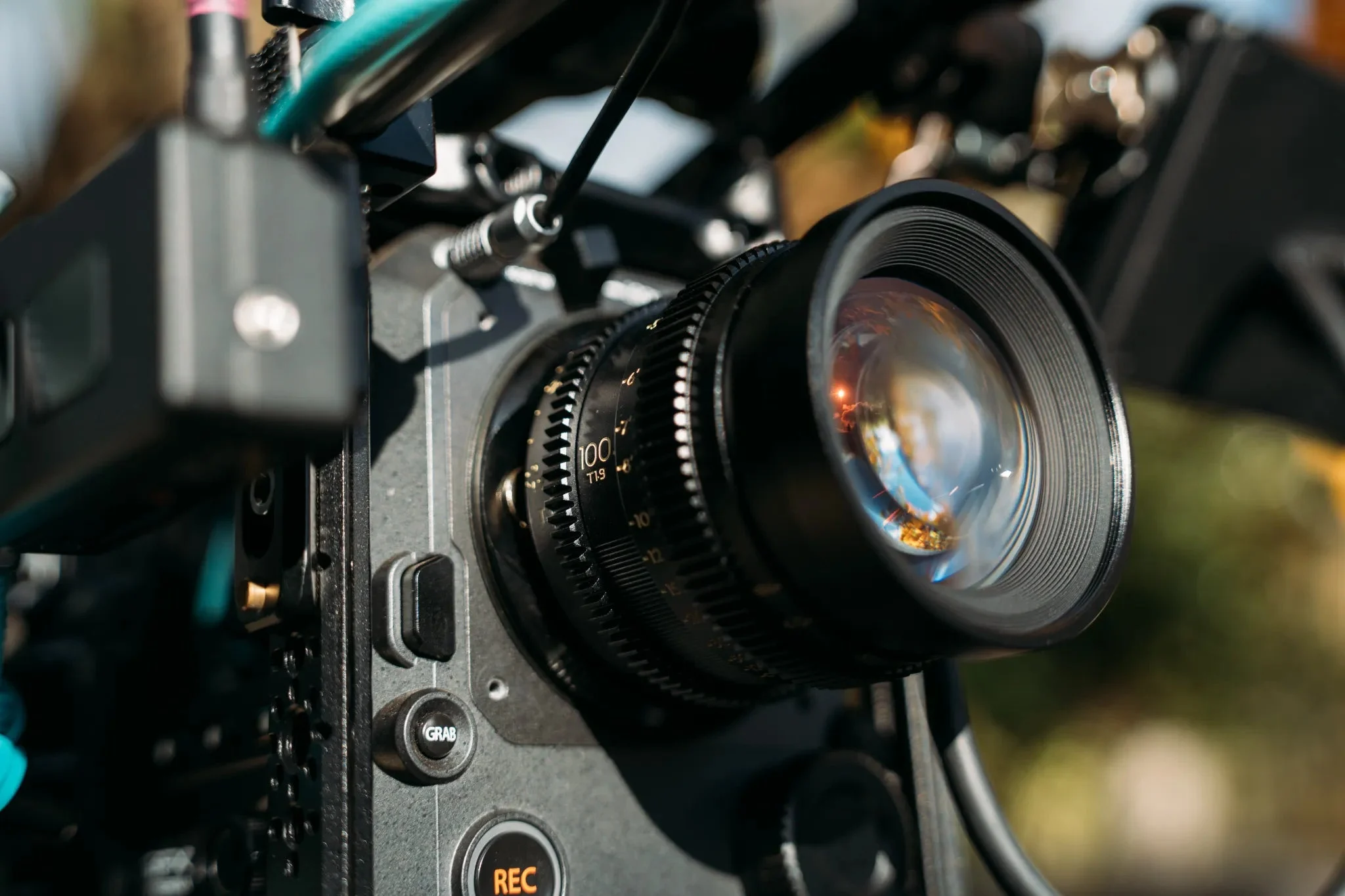 Thypoch Simera-C 100mm T1.9 เลนส์ซีเนม่ามือหมุนตัวใหม่