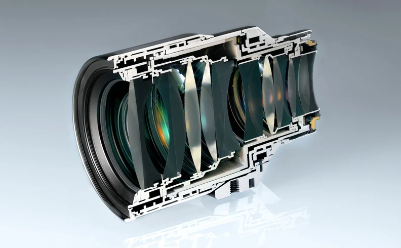 ภาพตัดขวางชิ้นแก้วภายในเลนส์ Noct 58mm f/0.95 ของ Nikon