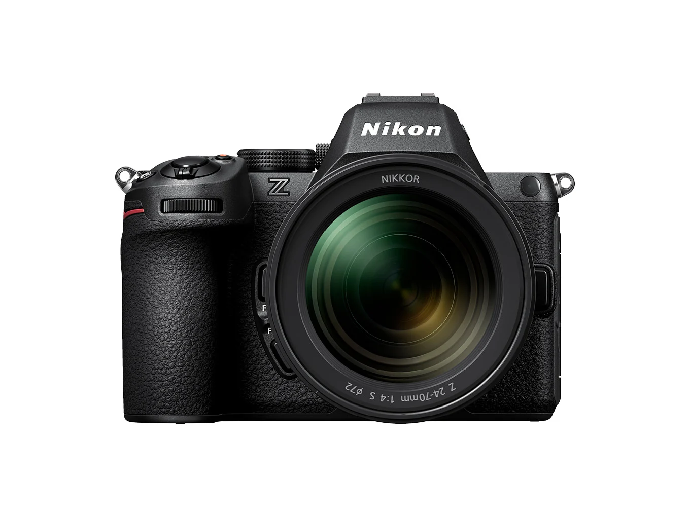 กล้อง Nikon Z5II ติดเลนส์ซูม มุมหน้าเฉียงบนพื้นขาว