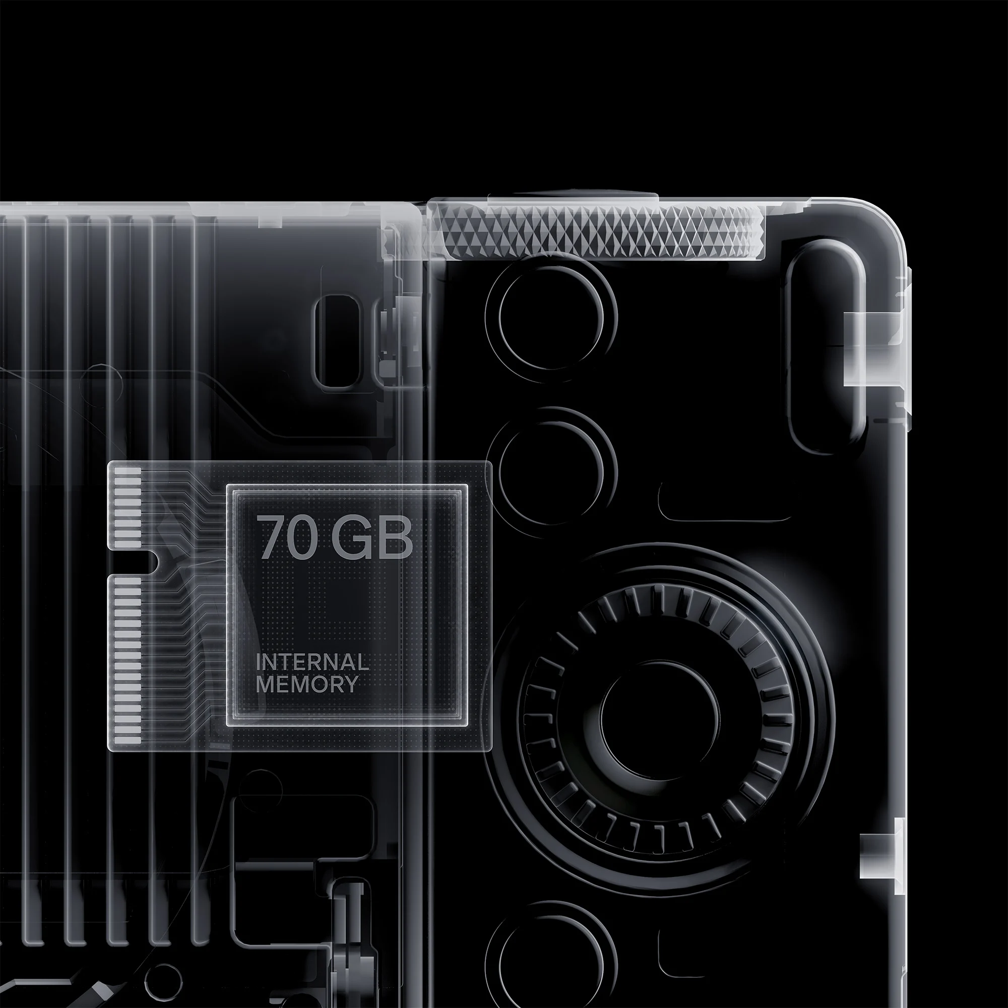 ภาพโครงสร้างภายใน SIGMA FP2 แสดงหน่วยความจำในตัว 70GB