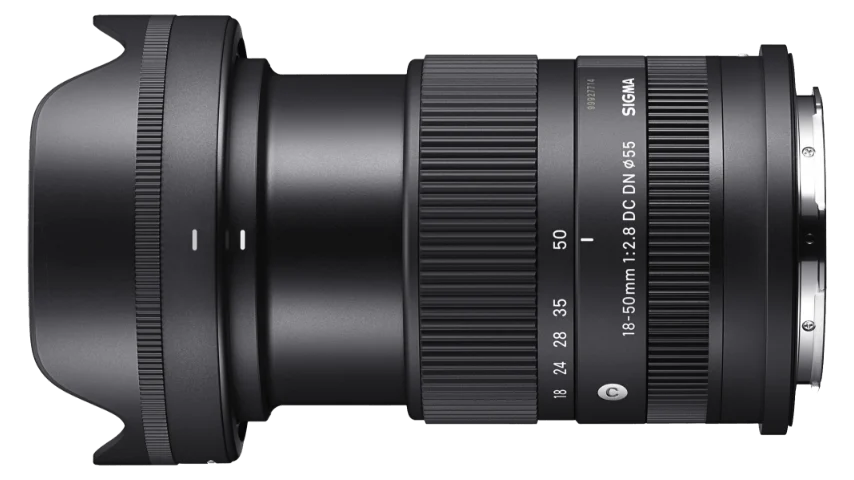ภาพประกอบจากหน้ารุ่น 18-50mm F2.8 DC DN Contemporary บนเว็บทางการ